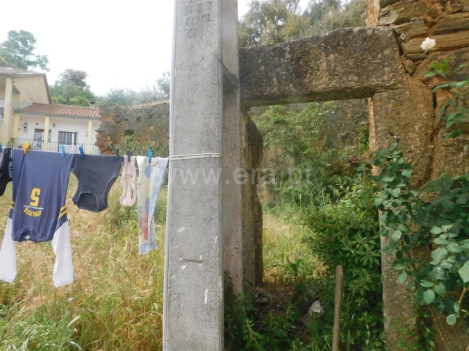 Moradia T0 para Venda em Tortosendo Foto 6