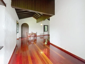 Moradia T5 para Venda em Santo Antonio da Serra