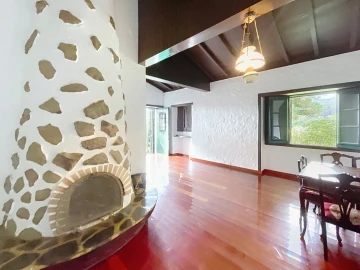 Moradia T5 para Venda em Santo Antonio da Serra