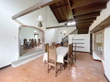 Moradia T5 para Venda em Santo Antonio da Serra