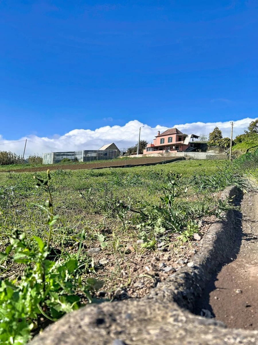 Terreno para Venda em Canhas Foto 11