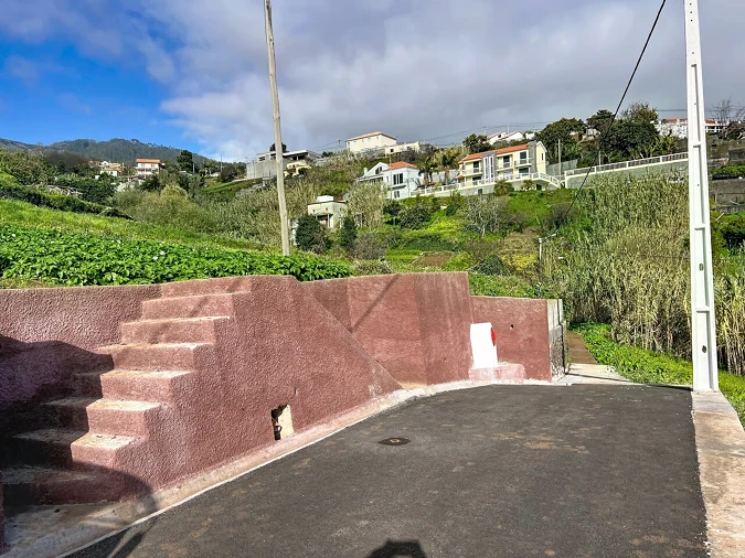 Terreno para Venda em Canhas Foto 8