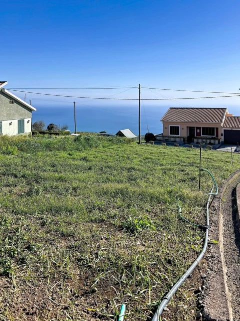 Terreno para Venda em Canhas