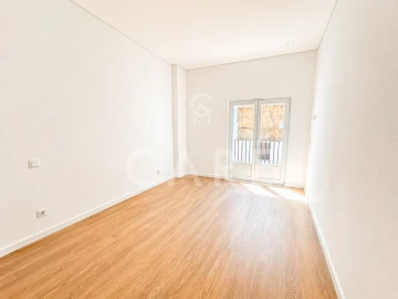 Apartamento T2 para Venda em Arroios