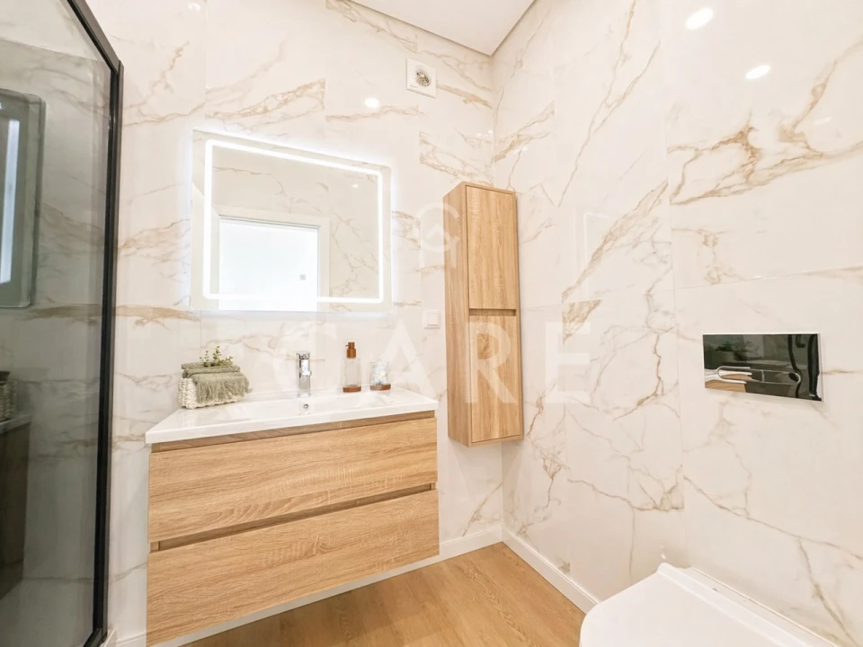 Apartamento T2 para Venda em Arroios Foto 10
