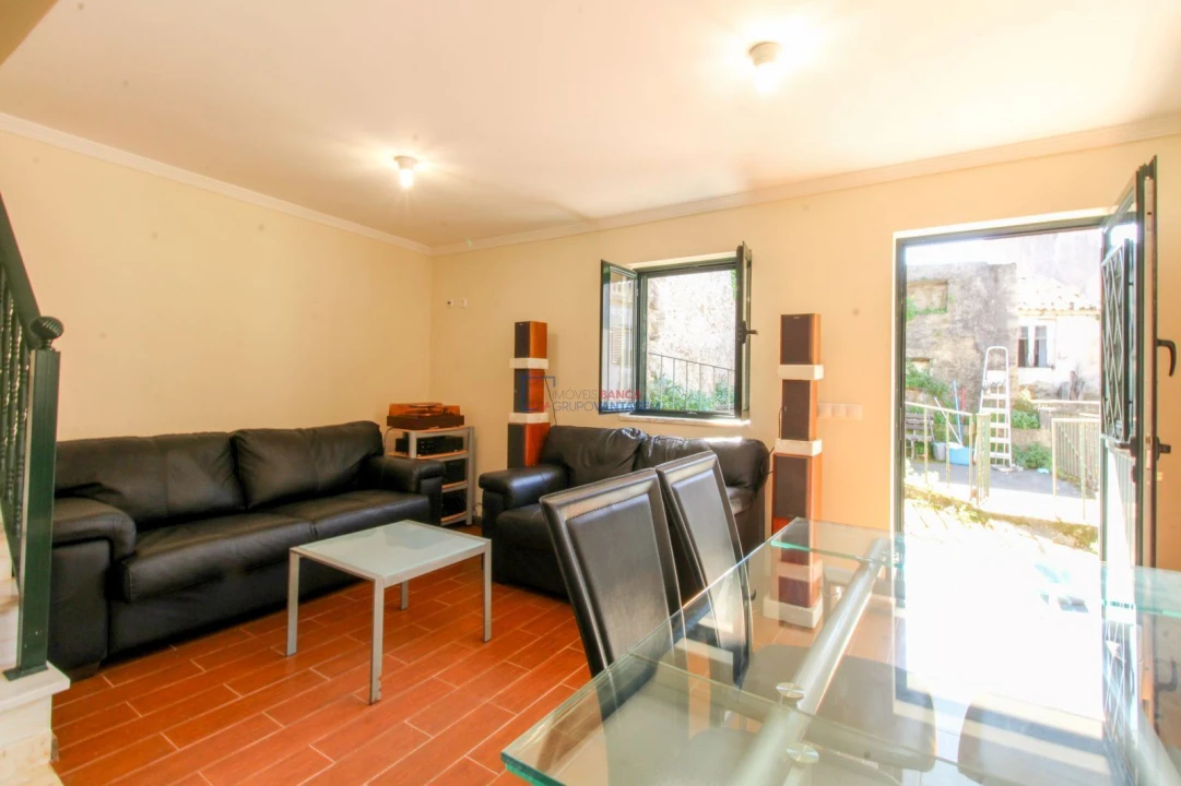 Moradia T2 para Venda em Lousã e Vilarinho Foto 8