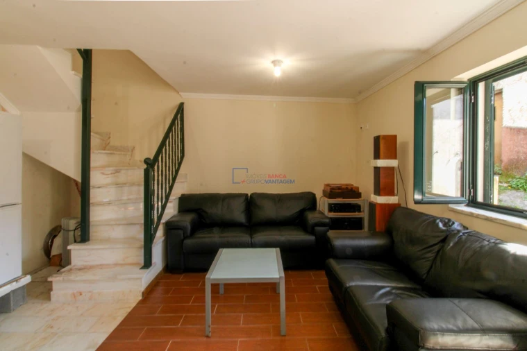 Moradia T2 para Venda em Lousã e Vilarinho Foto 6