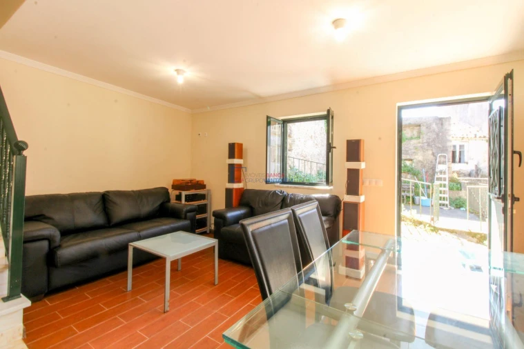 Moradia T2 para Venda em Lousã e Vilarinho Foto 8