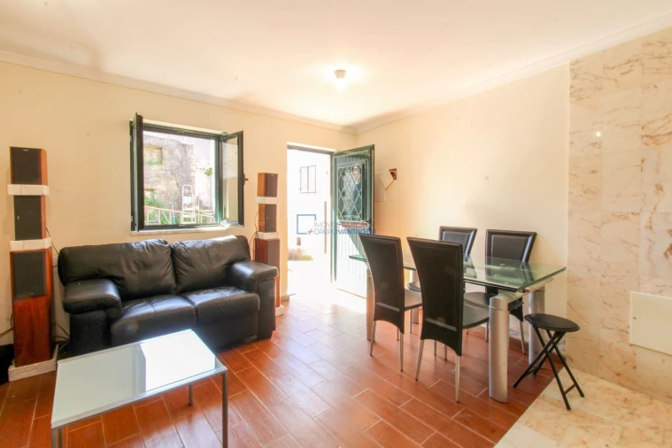 Moradia T2 para Venda em Lousã e Vilarinho Foto 9