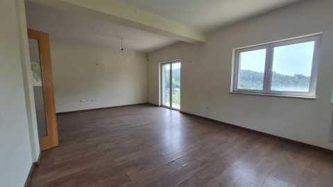 Moradia T4 para Venda em Castro Daire