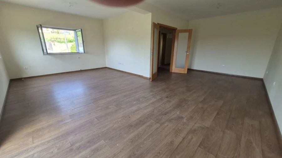 Moradia T4 para Venda em Castro Daire Foto 13