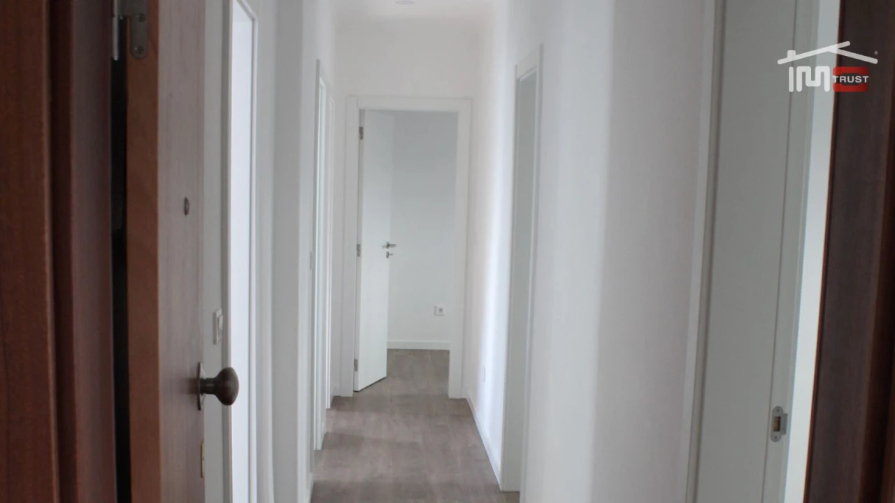 Apartamento T3 para Arrendamento em Seixal, Arrentela e Aldeia de Paio Pires Foto 27