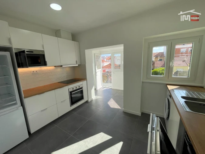 Apartamento T3 para Arrendamento em Seixal, Arrentela e Aldeia de Paio Pires Foto 5