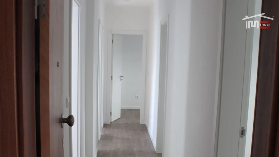 Apartamento T3 para Arrendamento em Seixal, Arrentela e Aldeia de Paio Pires Foto 27