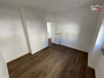 Apartamento T2 para Arrendamento em Seixal, Arrentela e Aldeia de Paio Pires