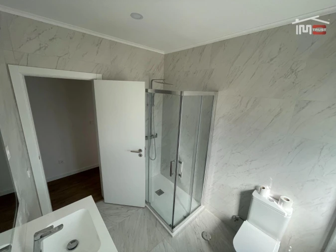 Apartamento T2 para Arrendamento em Seixal, Arrentela e Aldeia de Paio Pires Foto 16