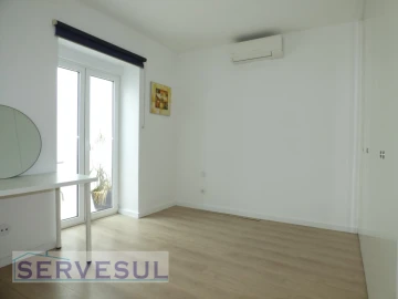 Moradia T1 para Venda em Silves