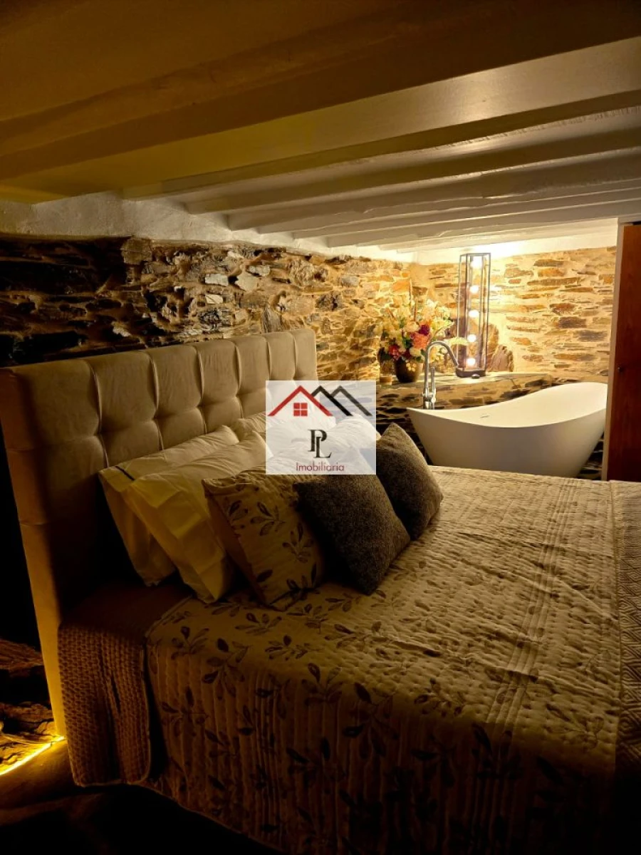 Moradia T2 para Venda em Piodão Foto 49