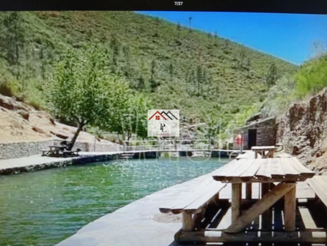 Moradia T2 para Venda em Piodão Foto 26