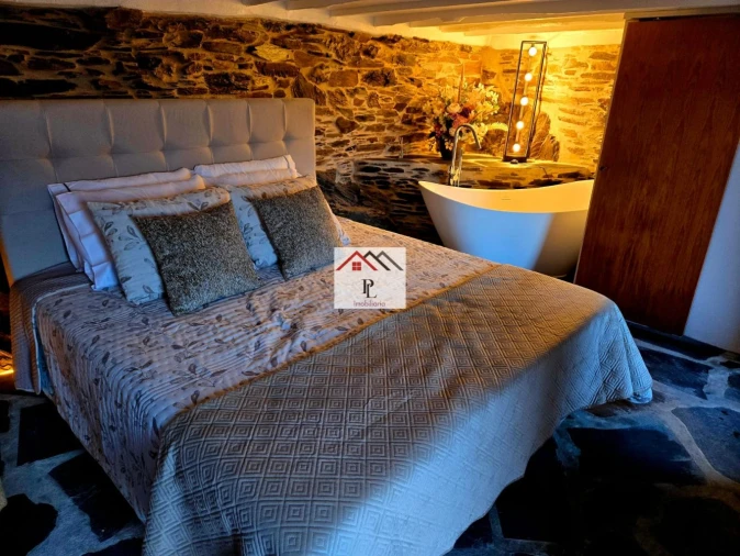 Moradia T2 para Venda em Piodão Foto 13