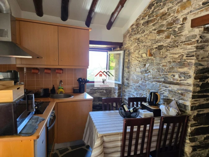 Moradia T2 para Venda em Piodão Foto 46