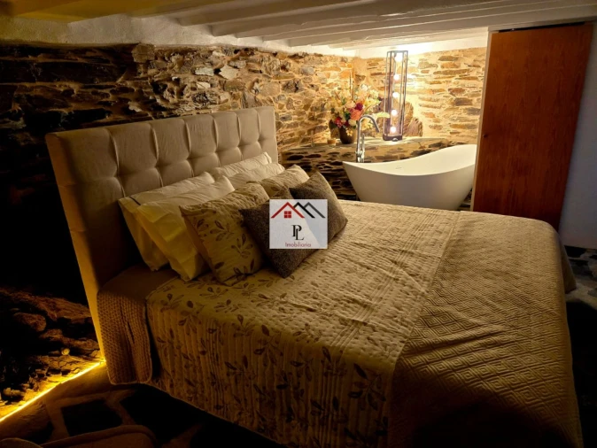 Moradia T2 para Venda em Piodão Foto 22