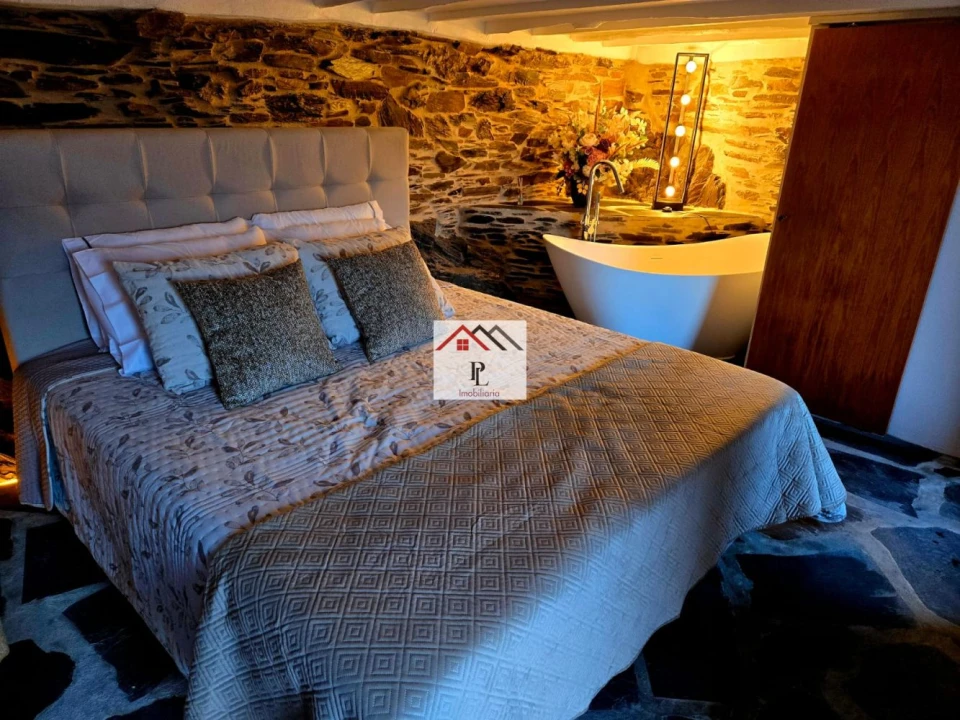 Moradia T2 para Venda em Piodão Foto 13