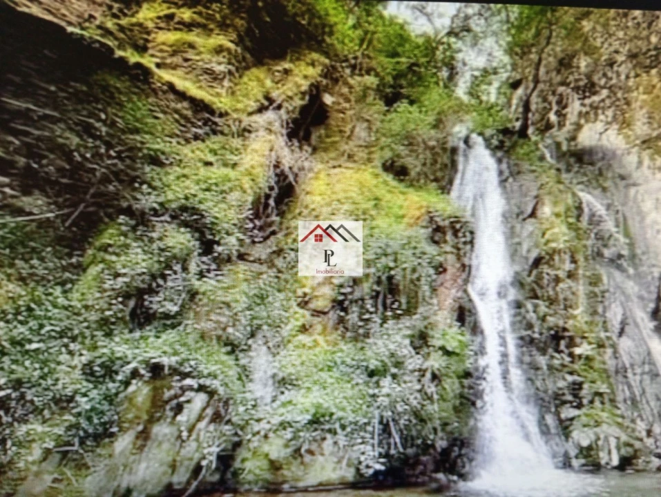 Moradia T2 para Venda em Piodão Foto 32