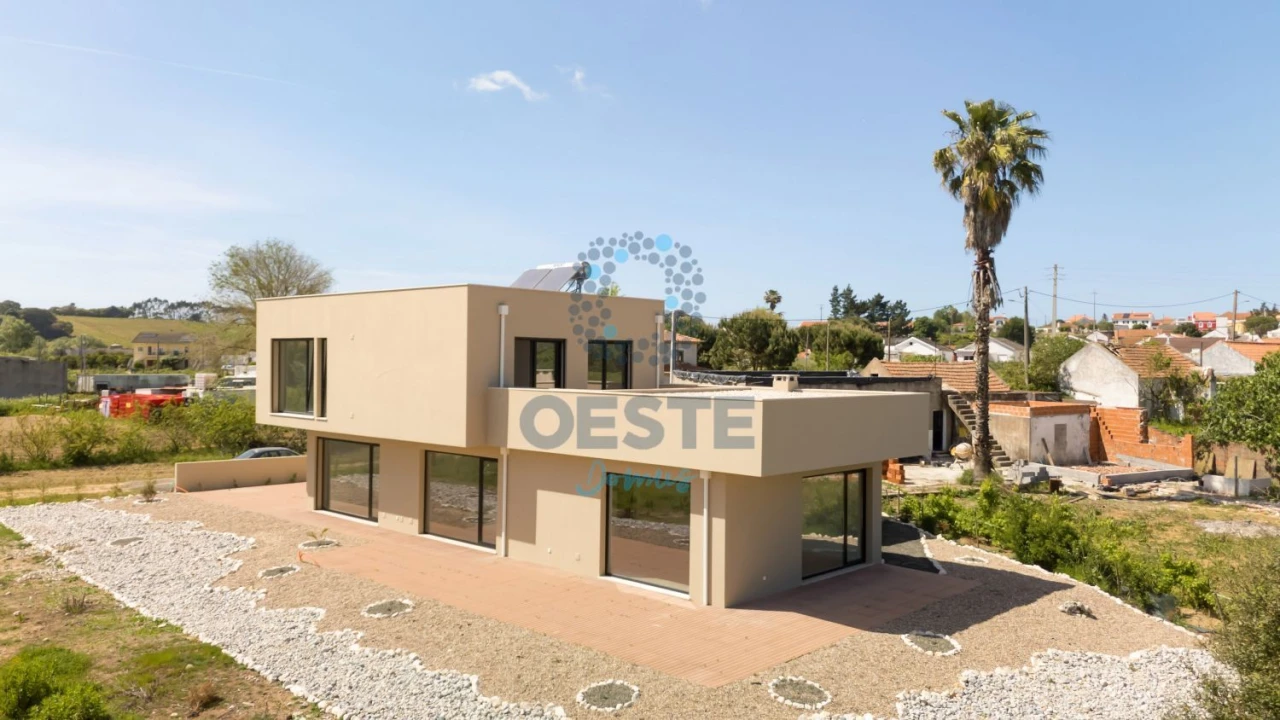 Moradia T4 para Venda em Vermelha Foto 7