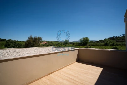 Moradia T4 para Venda em Vermelha