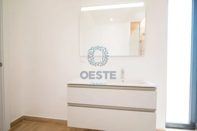 Moradia T4 para Venda em Vermelha