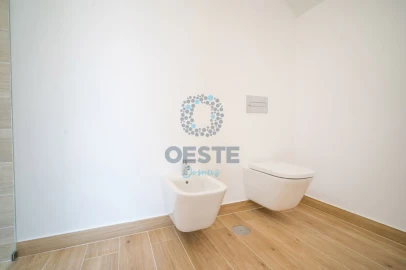 Moradia T4 para Venda em Vermelha