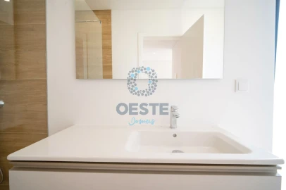 Moradia T4 para Venda em Vermelha