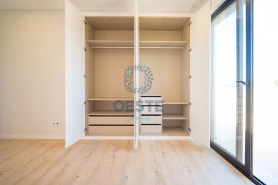 Moradia T4 para Venda em Vermelha