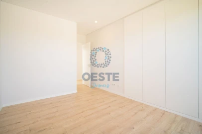 Moradia T4 para Venda em Vermelha