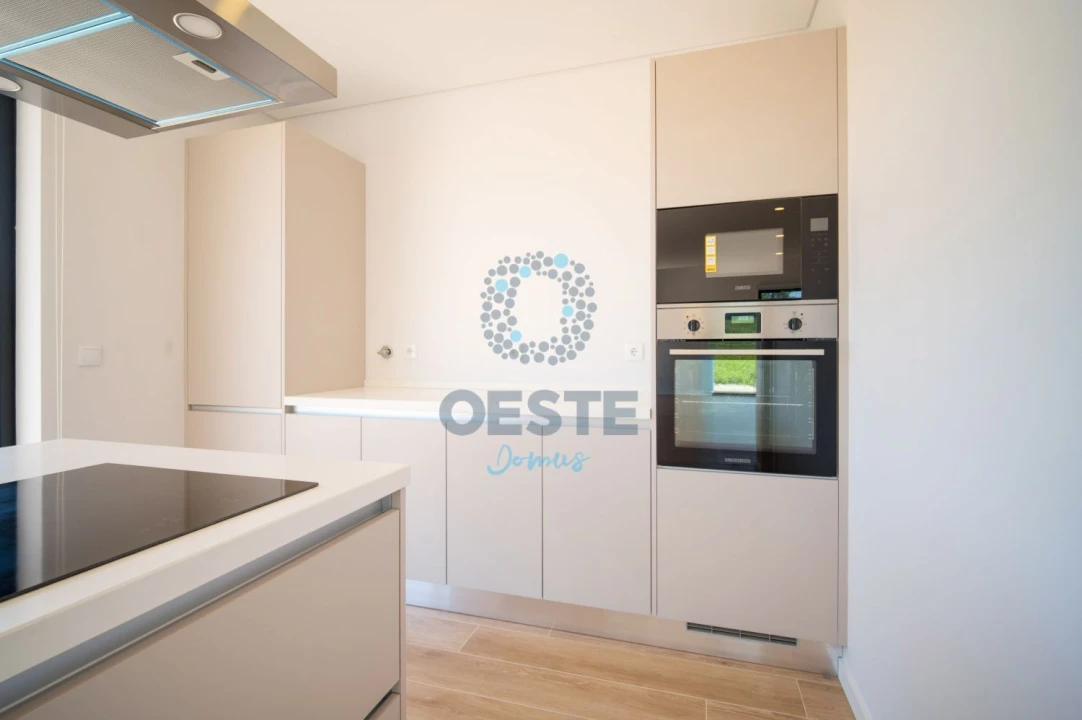 Moradia T4 para Venda em Vermelha Foto 16