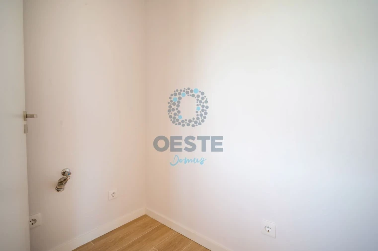 Moradia T4 para Venda em Vermelha Foto 18