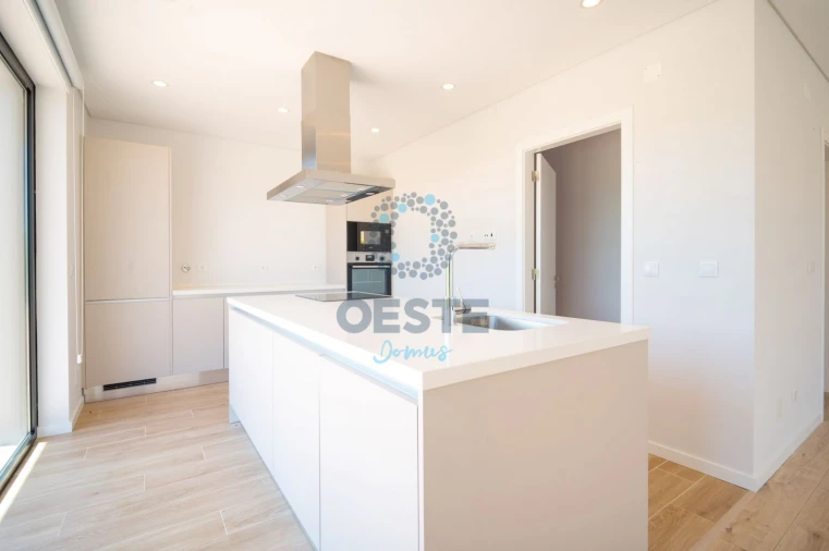 Moradia T4 para Venda em Vermelha Foto 13