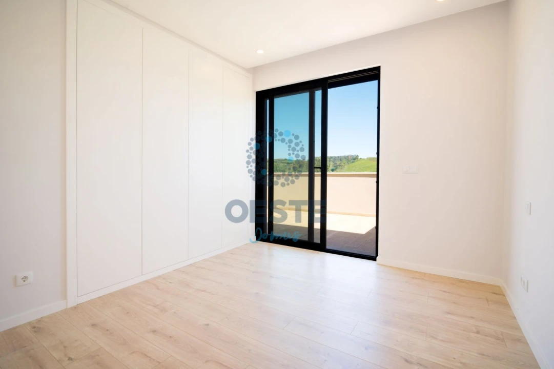 Moradia T4 para Venda em Vermelha Foto 50