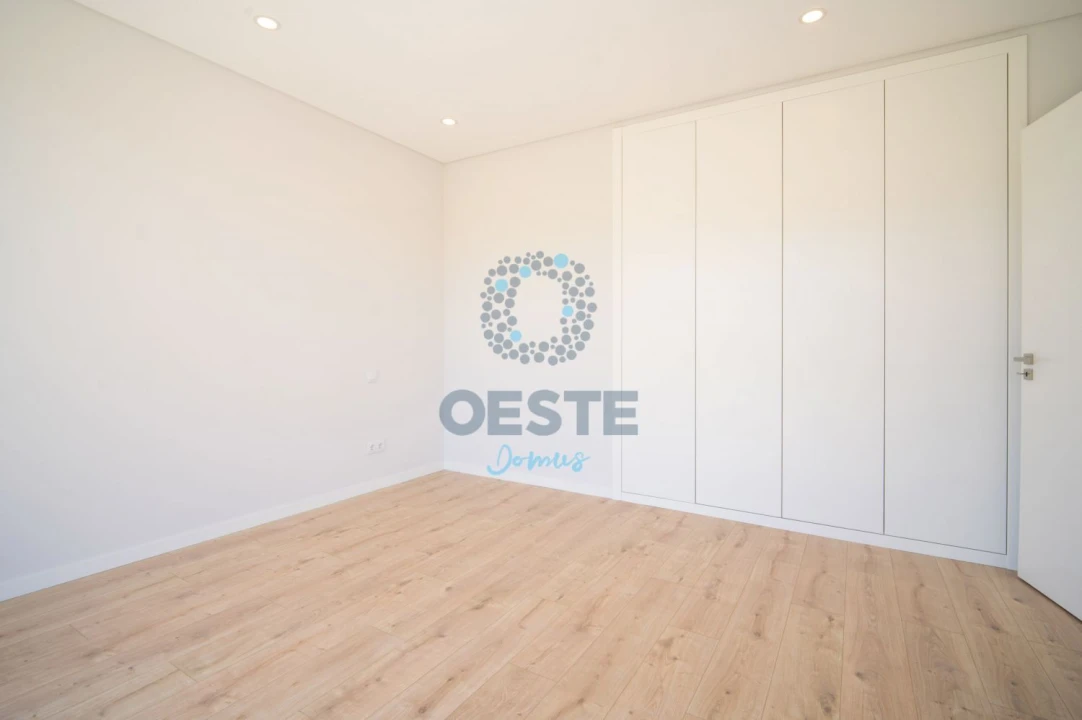 Moradia T4 para Venda em Vermelha Foto 45