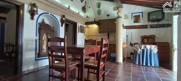 Moradia T1 para Venda em Barbacena e Vila Fernando