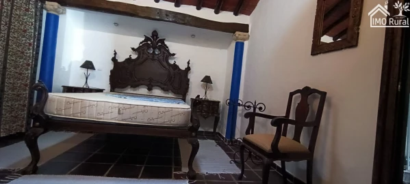 Moradia T1 para Venda em Barbacena e Vila Fernando