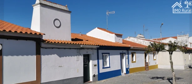 Moradia T1 para Venda em Barbacena e Vila Fernando