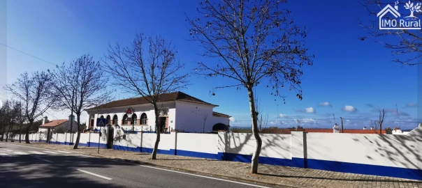 Moradia T1 para Venda em Barbacena e Vila Fernando