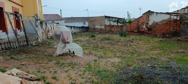 Terreno para Venda em Salvada e Quintos