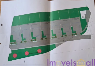 Terreno para Venda em Leomil