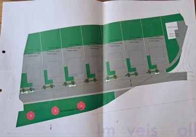 Terreno para Venda em Leomil