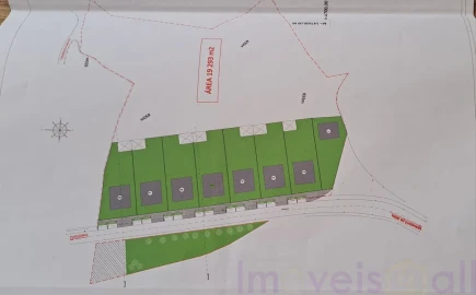 Terreno para Venda em Leomil