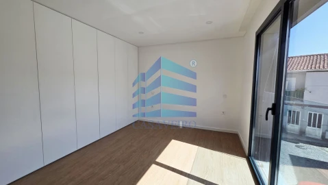 Apartamento T2 para Venda em Esgueira