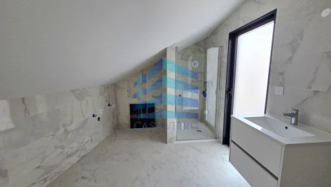 Apartamento T2 para Venda em Esgueira